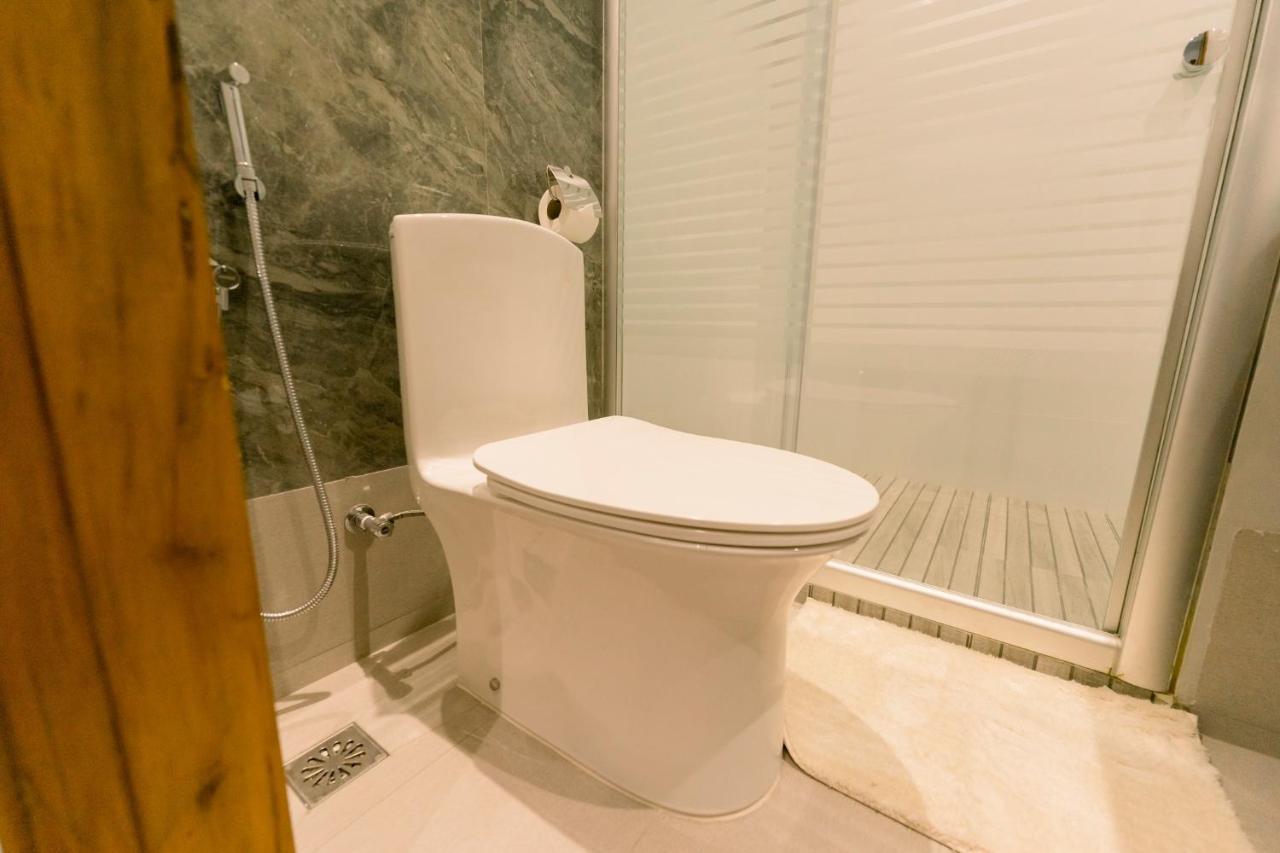 Madonna Hometel And Suites New Pandan Panabo Luaran gambar